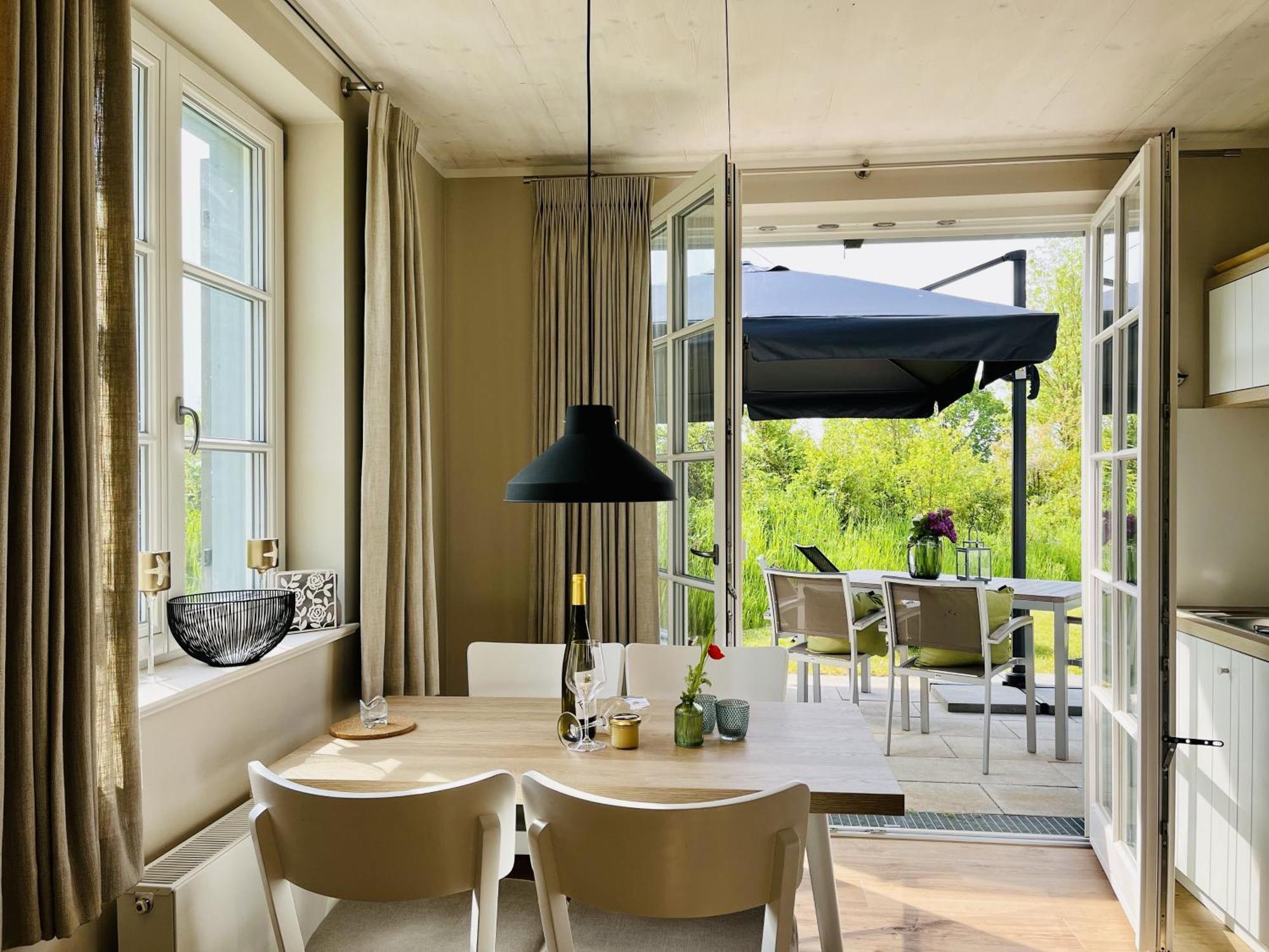 Ferienhaus Strandflieder 05 Feriendorf Klein Stresow Ruegen By Ruyastay Putbus Eksteriør bilde