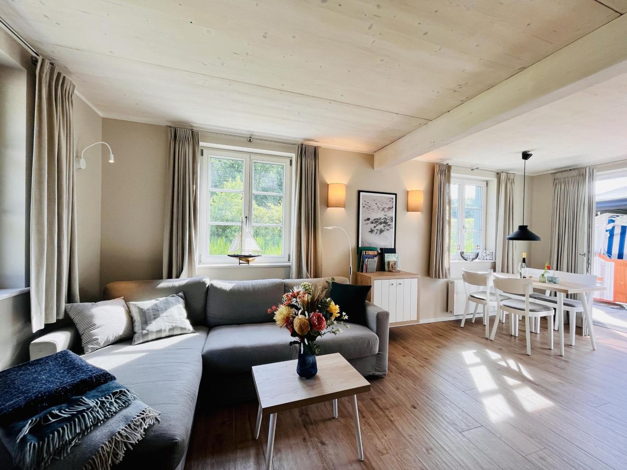 Ferienhaus Strandflieder 05 Feriendorf Klein Stresow Ruegen By Ruyastay Putbus Eksteriør bilde
